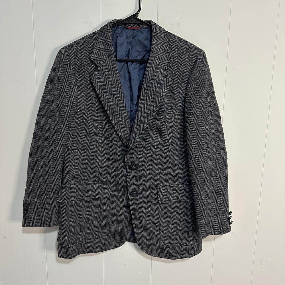 Vintage mens blazer By Hart Schaffner & Marx 100% Wool Best Fit S Academia